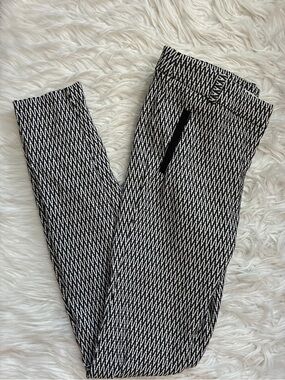 Black & White Patterned Women’s Knit Jeans